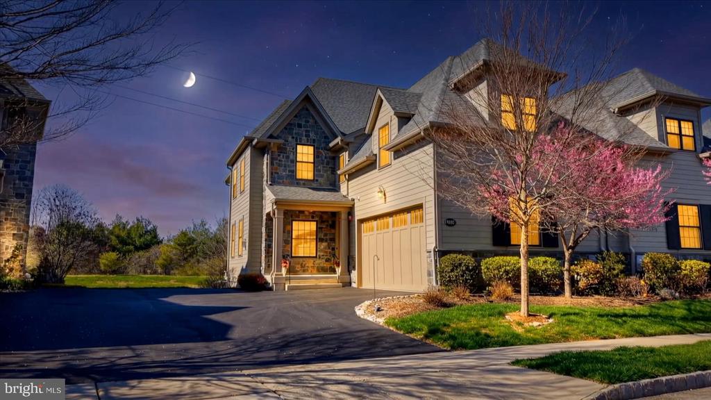 6022 CREEKSIDE DR