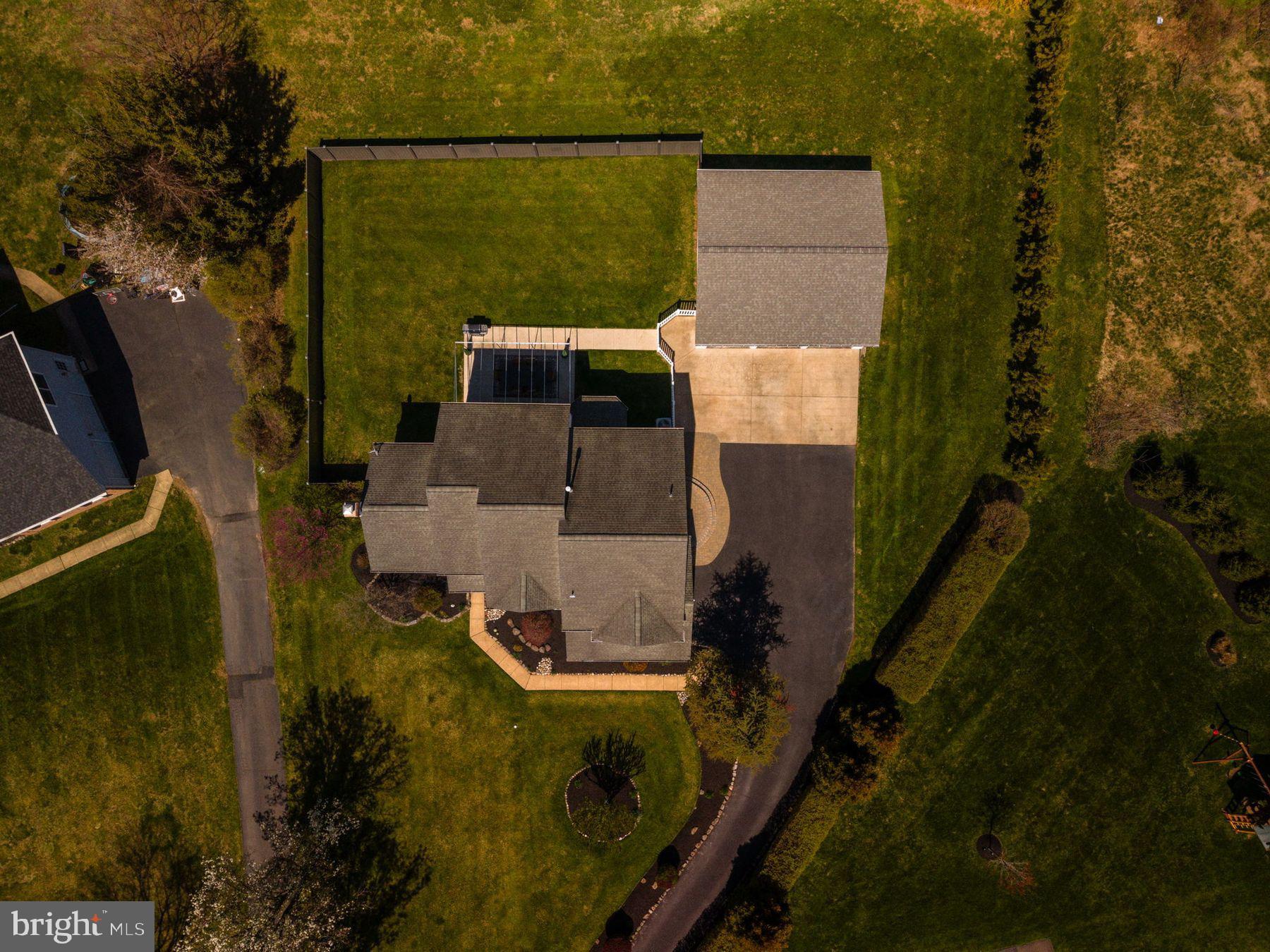 614 GLENVIEW DRIVE