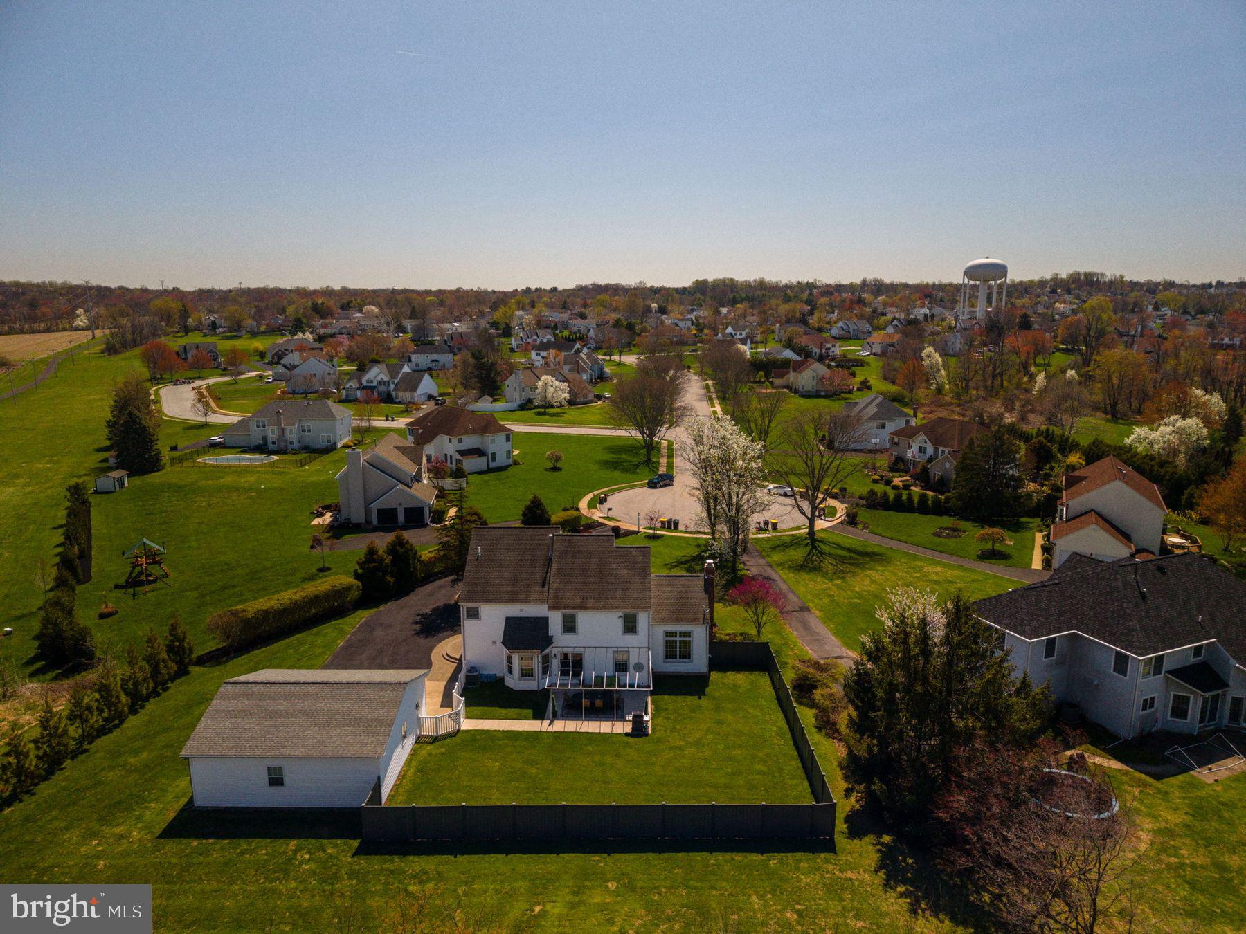 614 GLENVIEW DRIVE