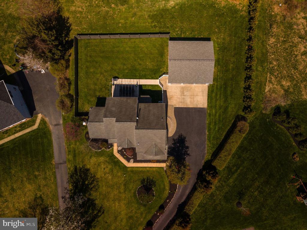 614 GLENVIEW DRIVE