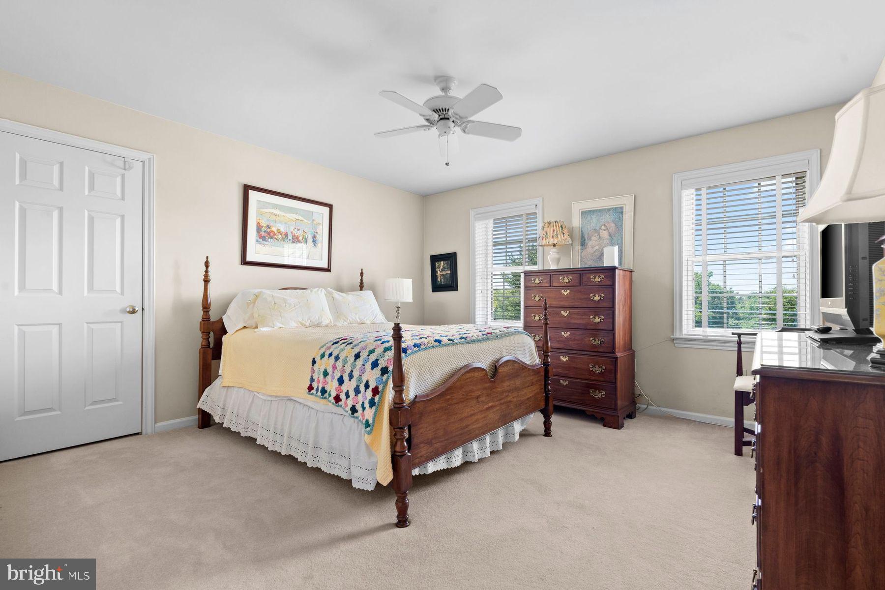 1017 LORIEN DRIVE