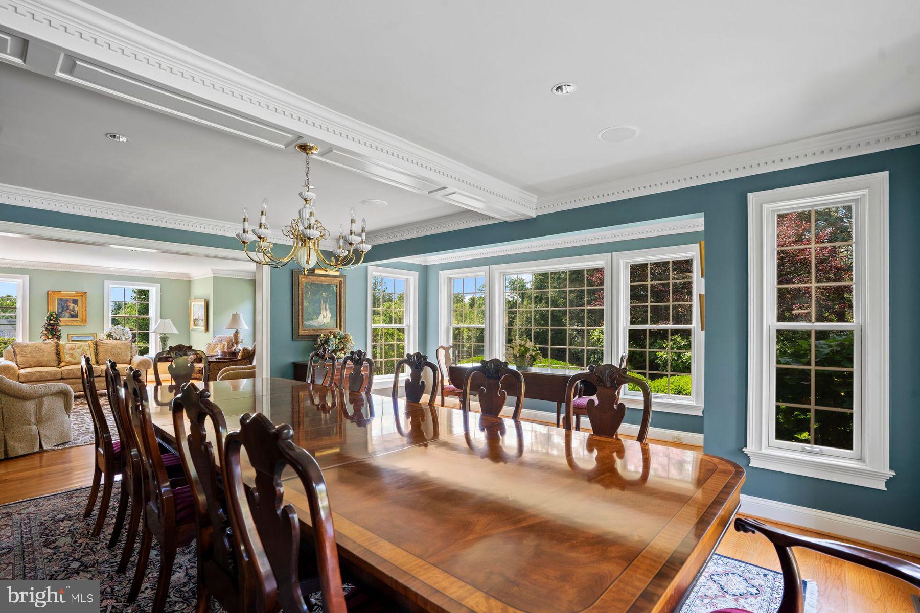 1017 LORIEN DRIVE