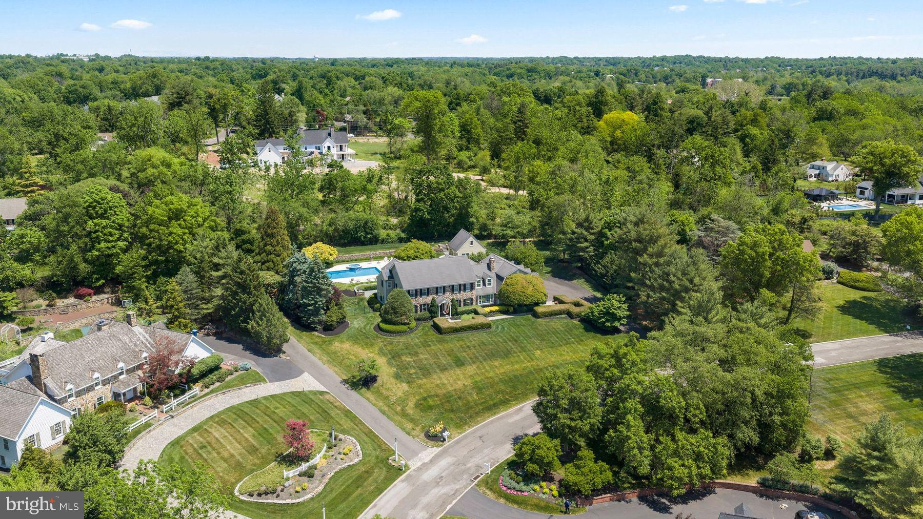 1017 LORIEN DRIVE
