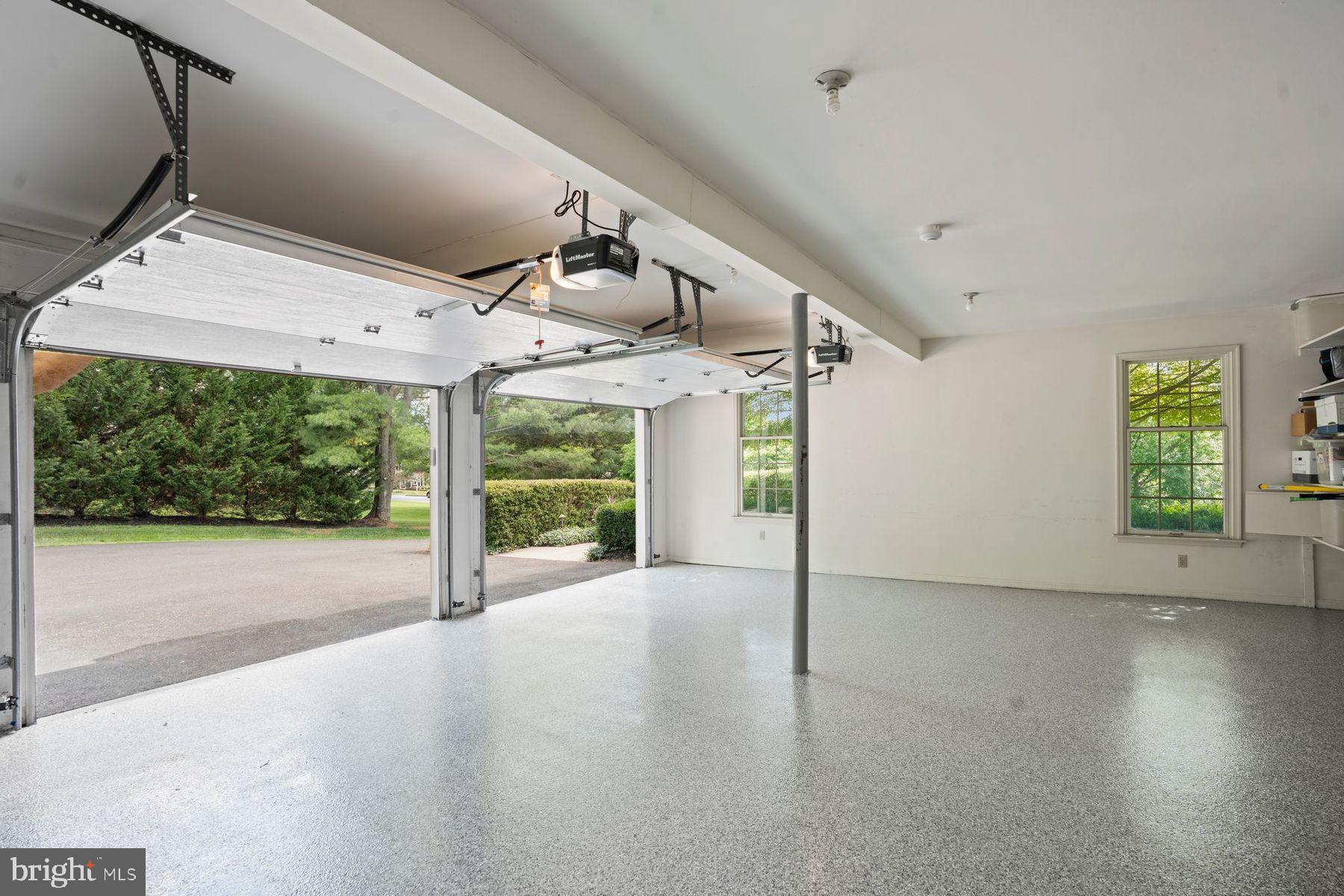 1017 LORIEN DRIVE