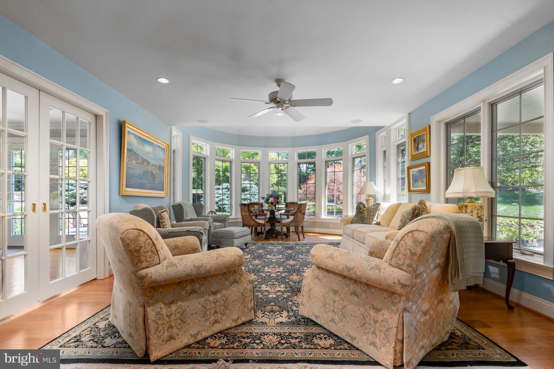 1017 LORIEN DRIVE