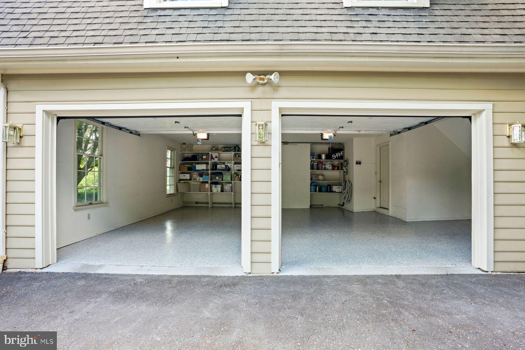 1017 LORIEN DRIVE