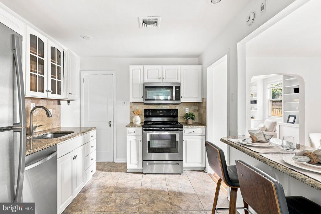 531 ROCK GLEN DRIVE
