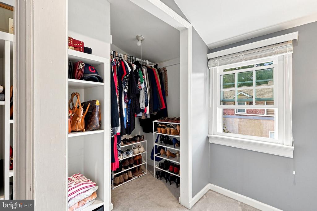 203 LARRIMORE LANE
