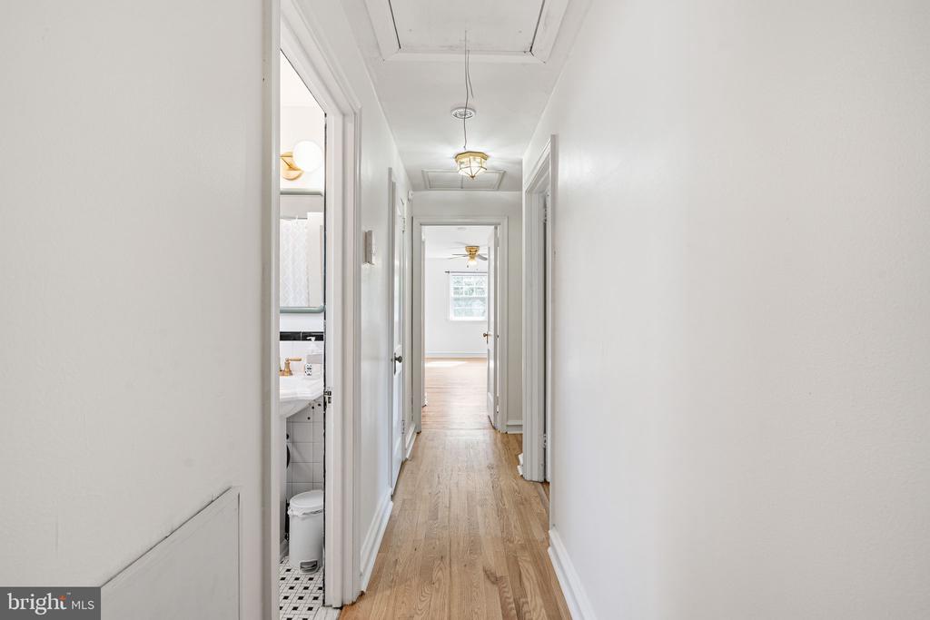 111 CROSSHILL ROAD