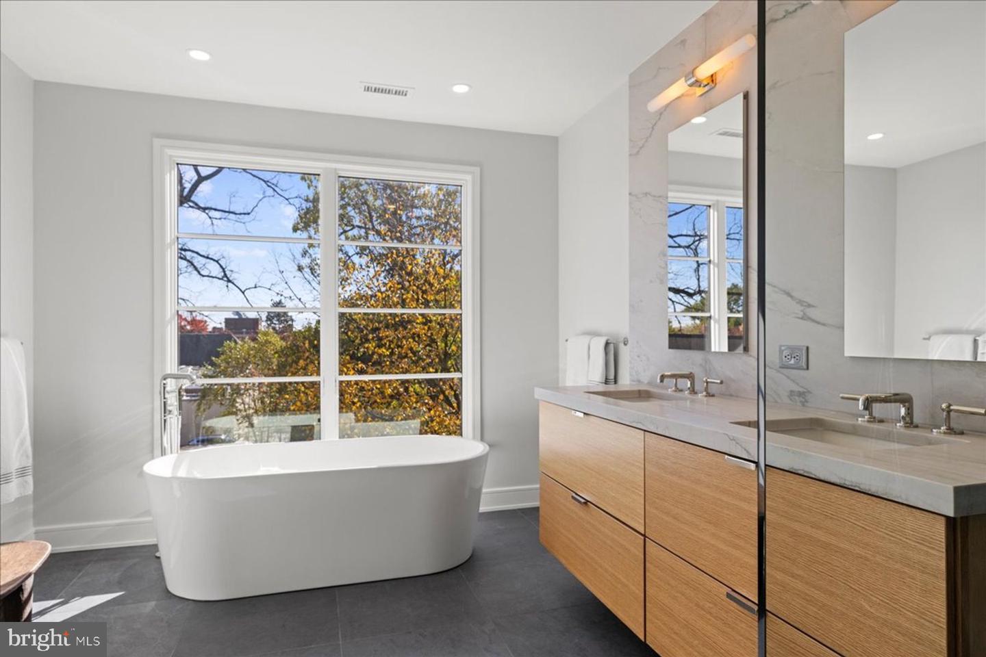 30 W Highland Ave #4