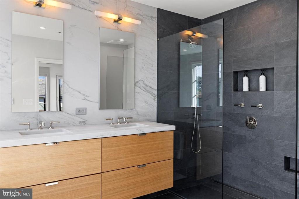 30 W Highland Ave #4