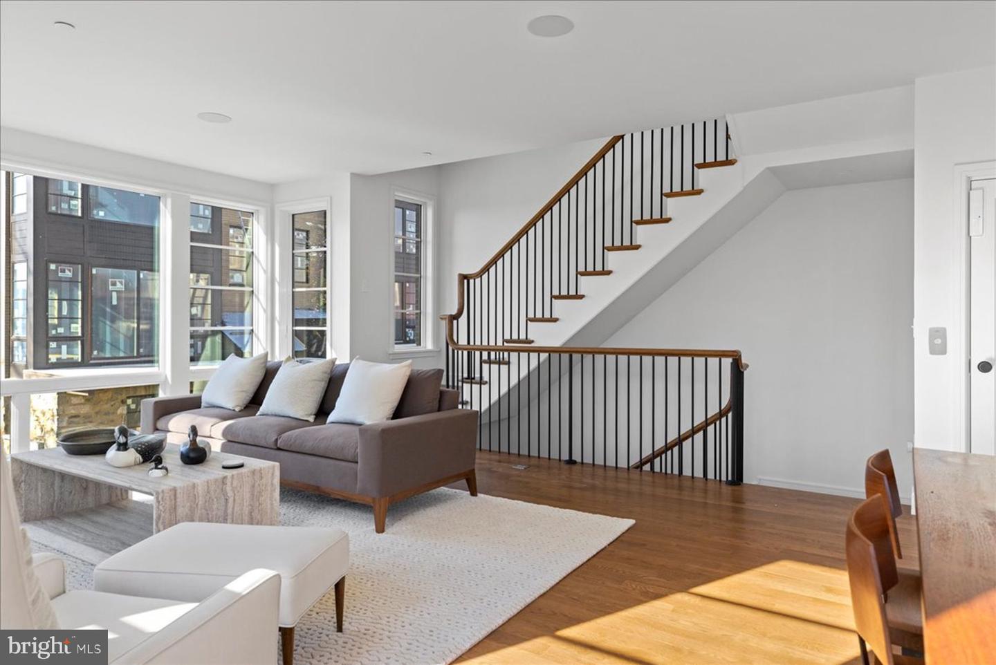 30 W Highland Ave #4