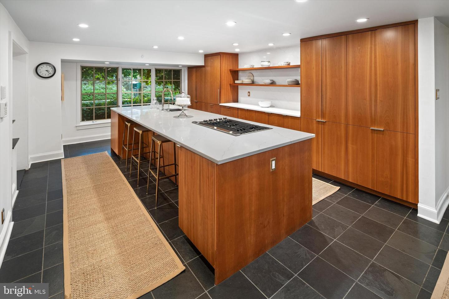 151 W Springfield Ave