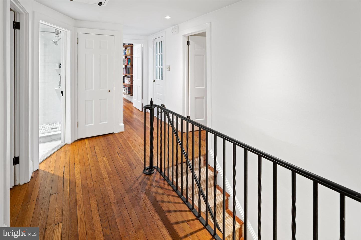 151 W Springfield Ave