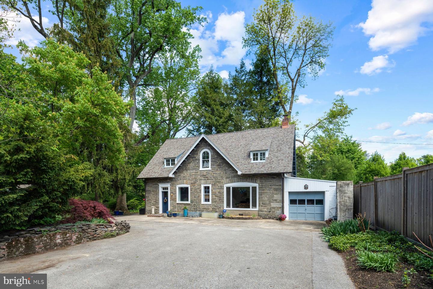 140 Bethlehem Pike