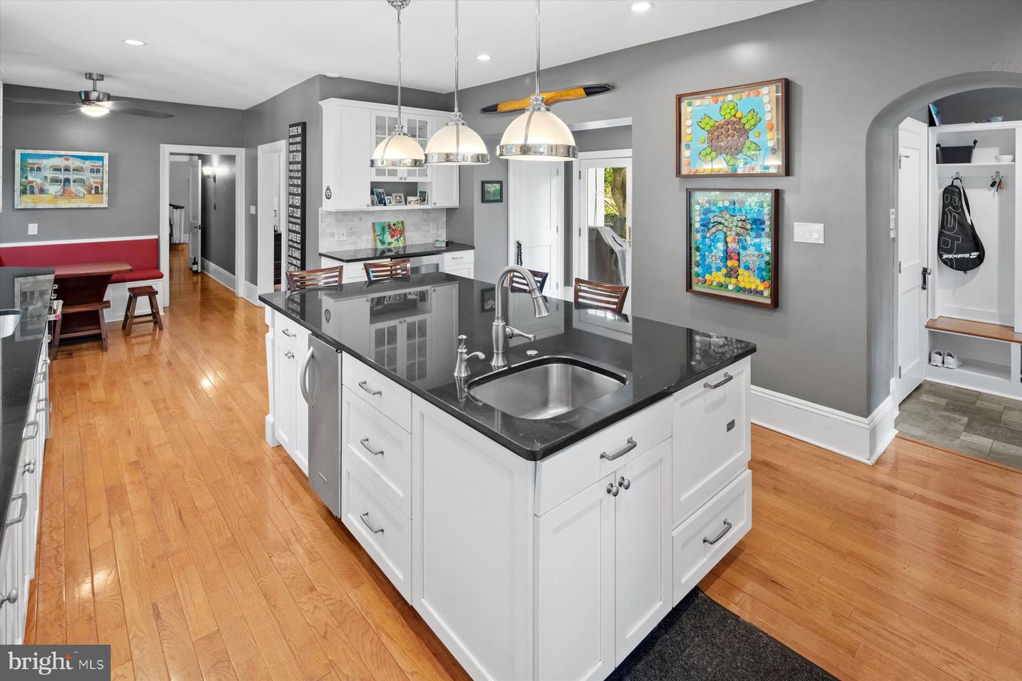 109 W Moreland Ave