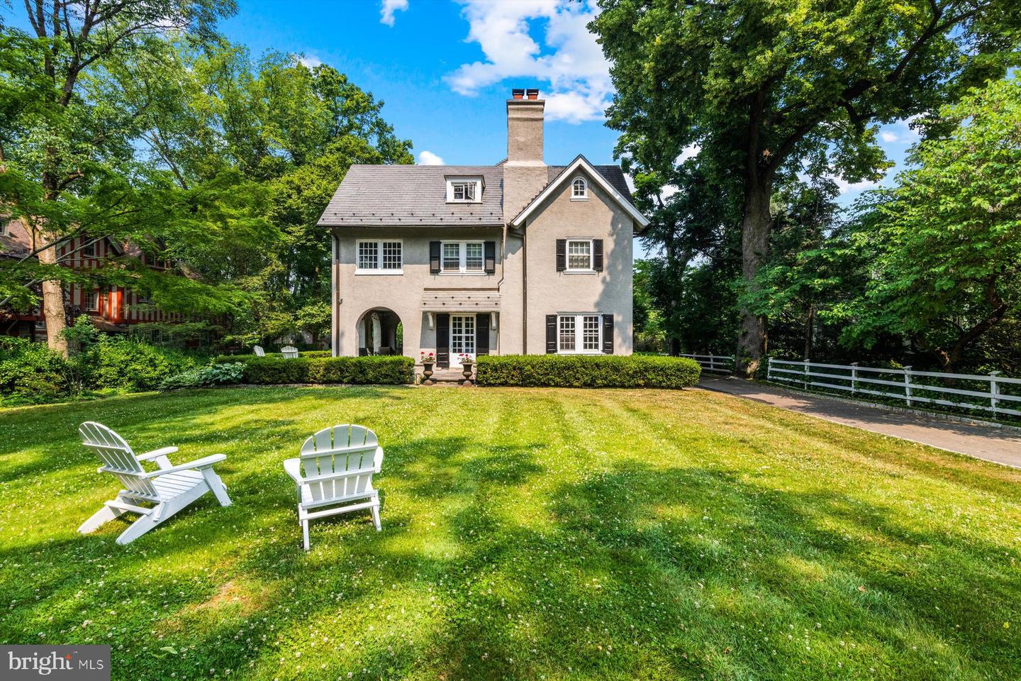 109 W Moreland Ave