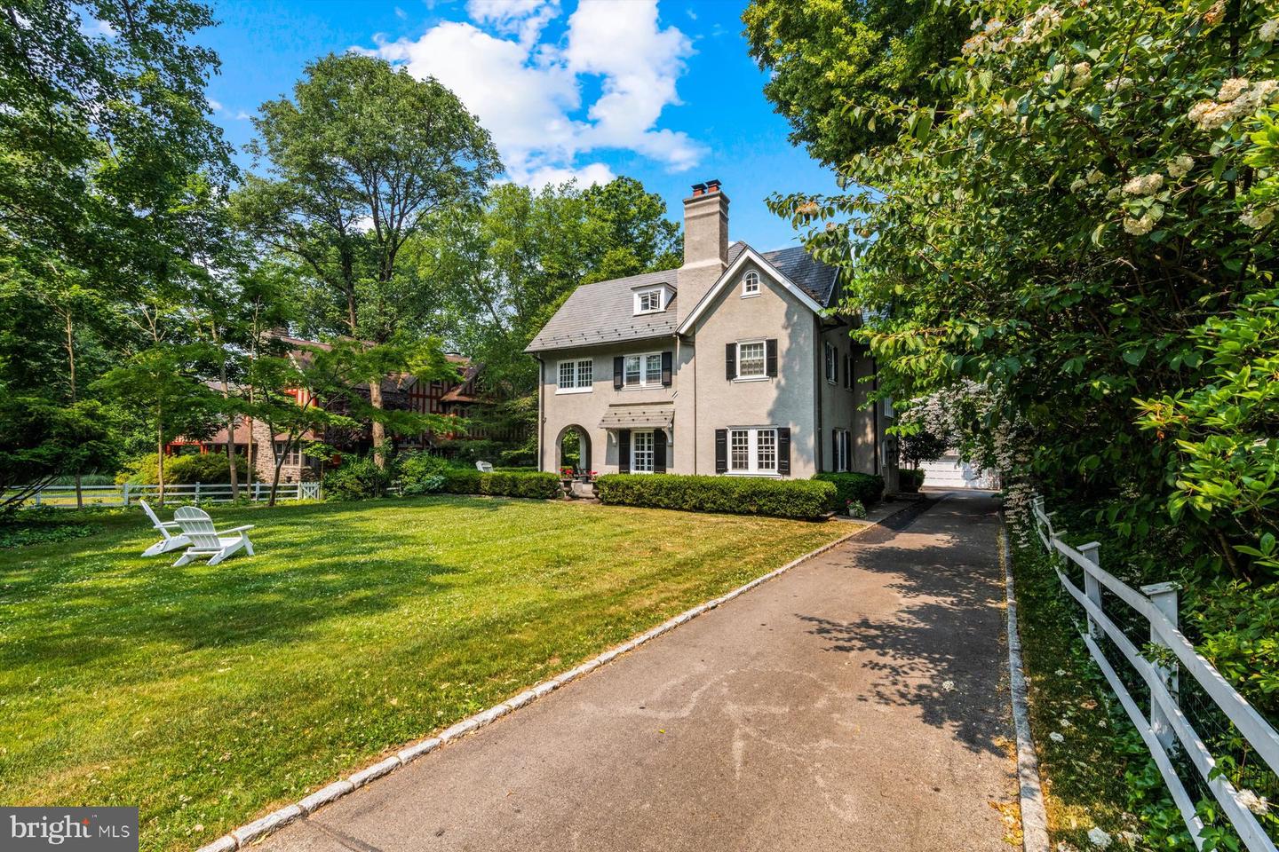 109 W Moreland Ave