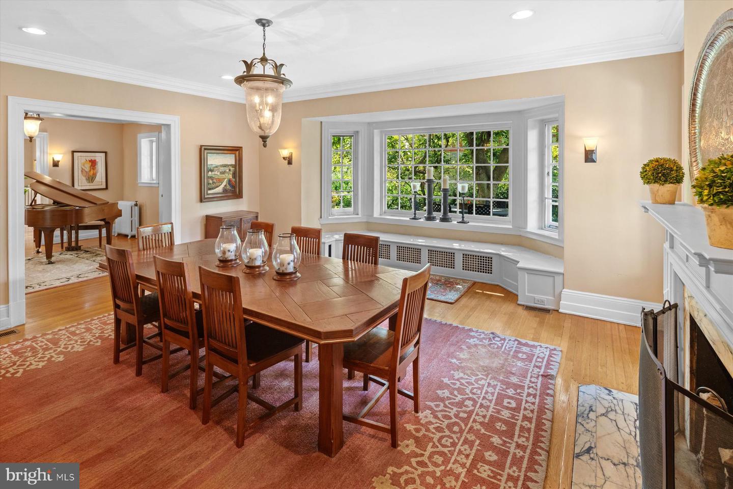 109 W Moreland Ave