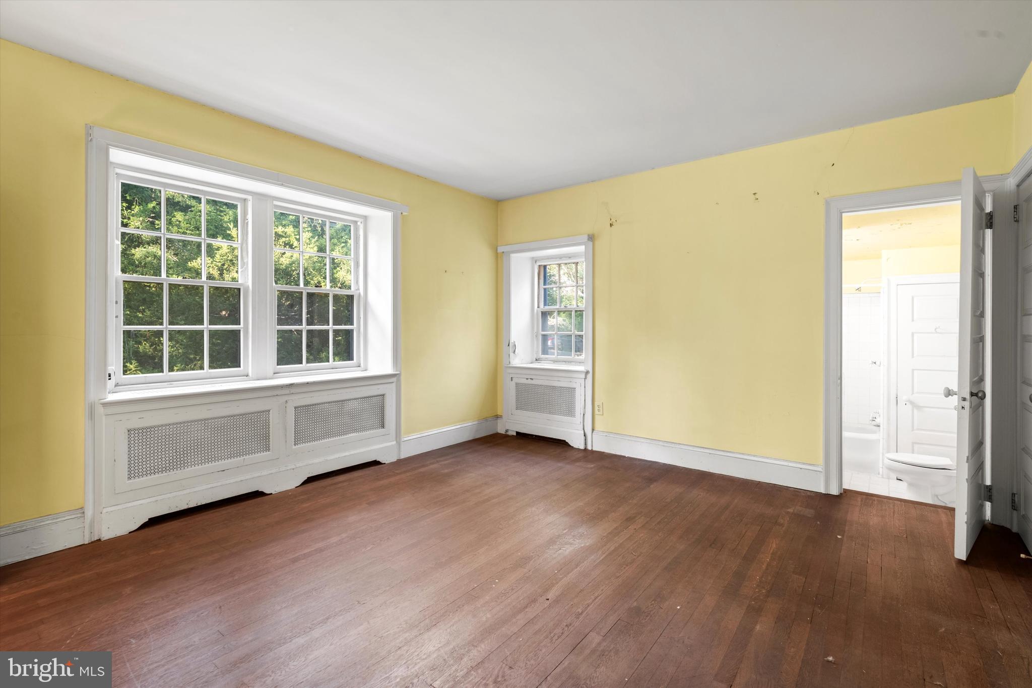 31 & 29 W Bells Mill Rd