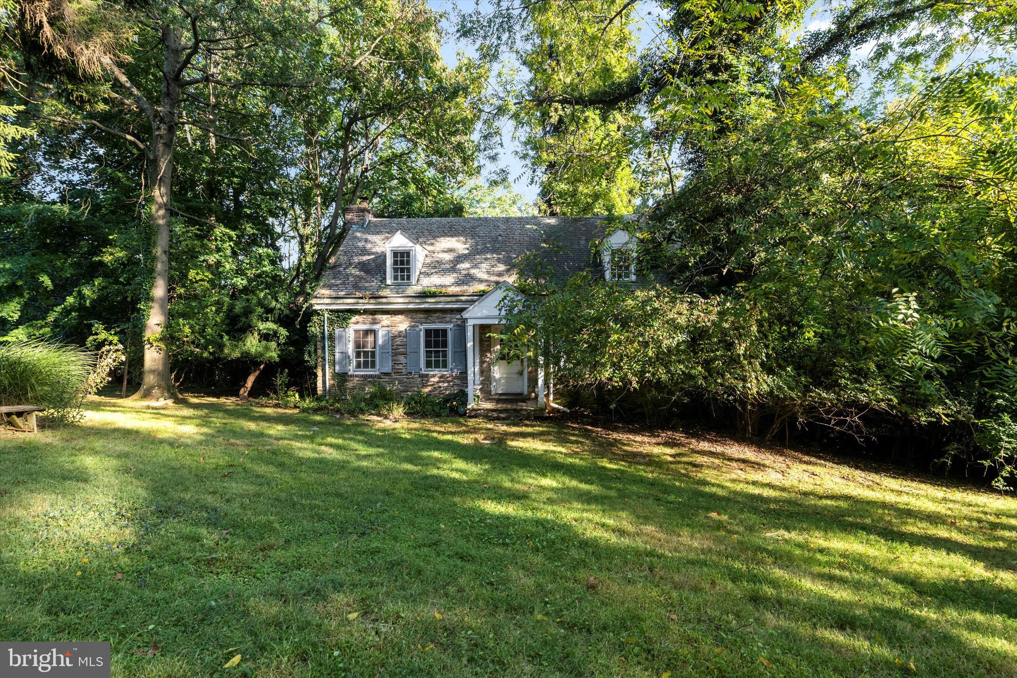 31 & 29 W Bells Mill Rd