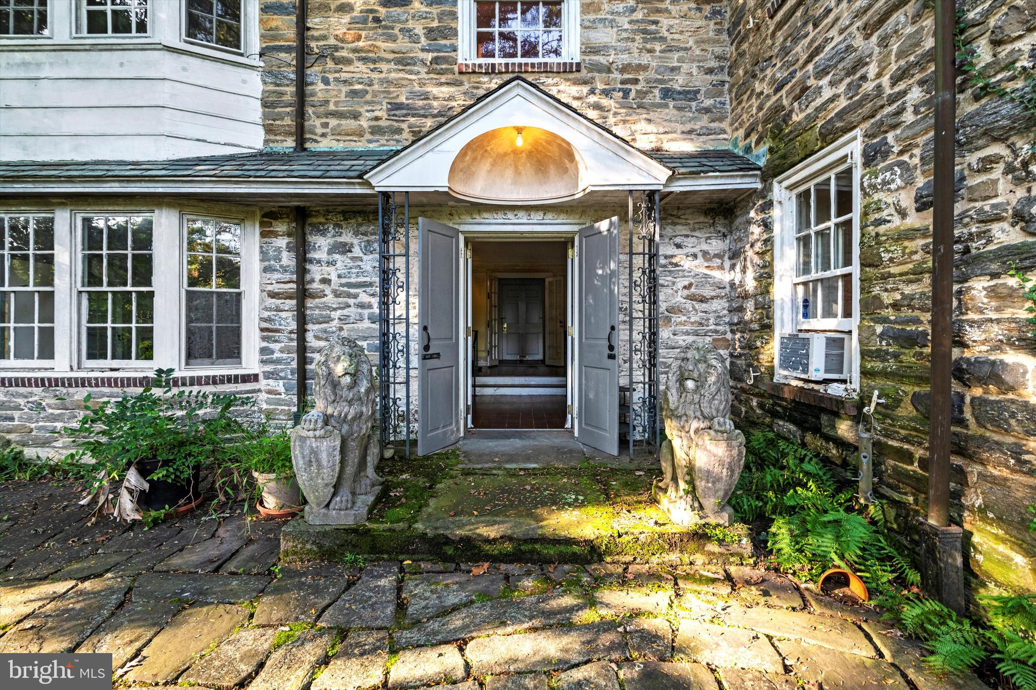 31 & 29 W Bells Mill Rd