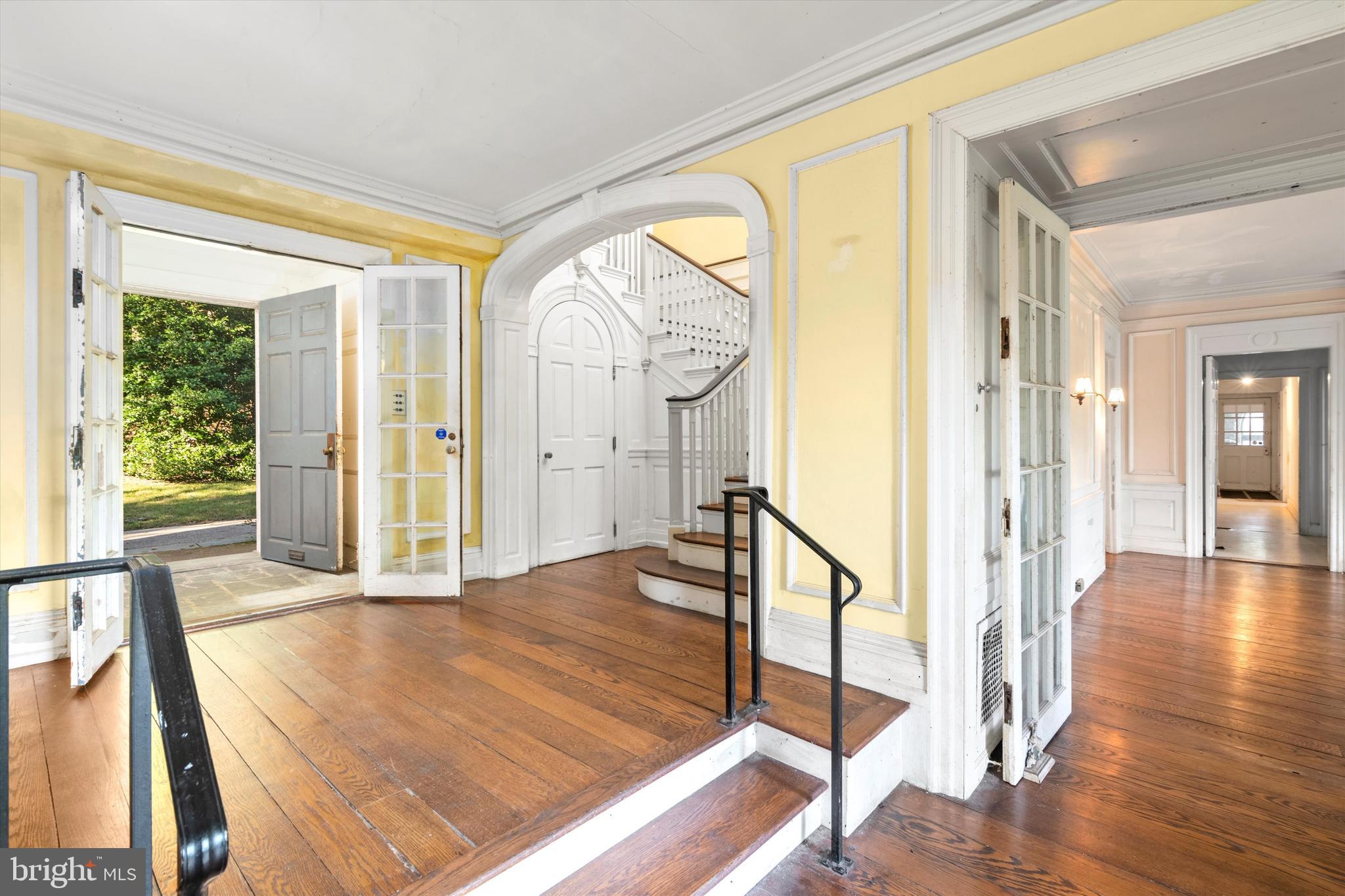 31 & 29 W Bells Mill Rd