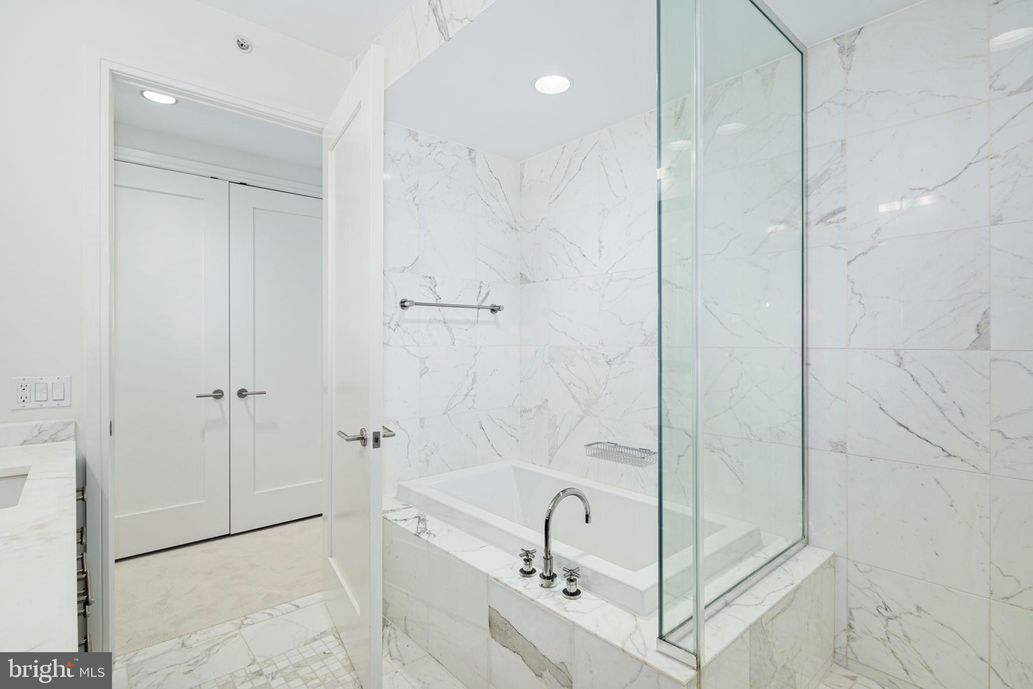 1414 S PENN SQUARE 16C