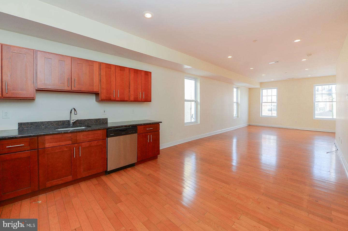 312 N 40th St
