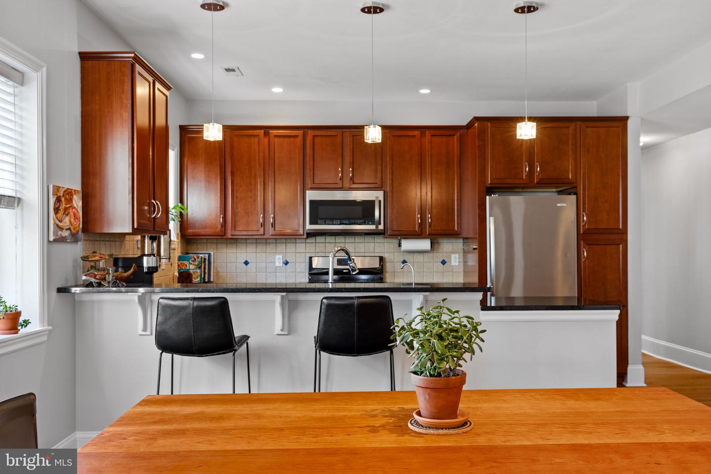 428 W Ellet St #3