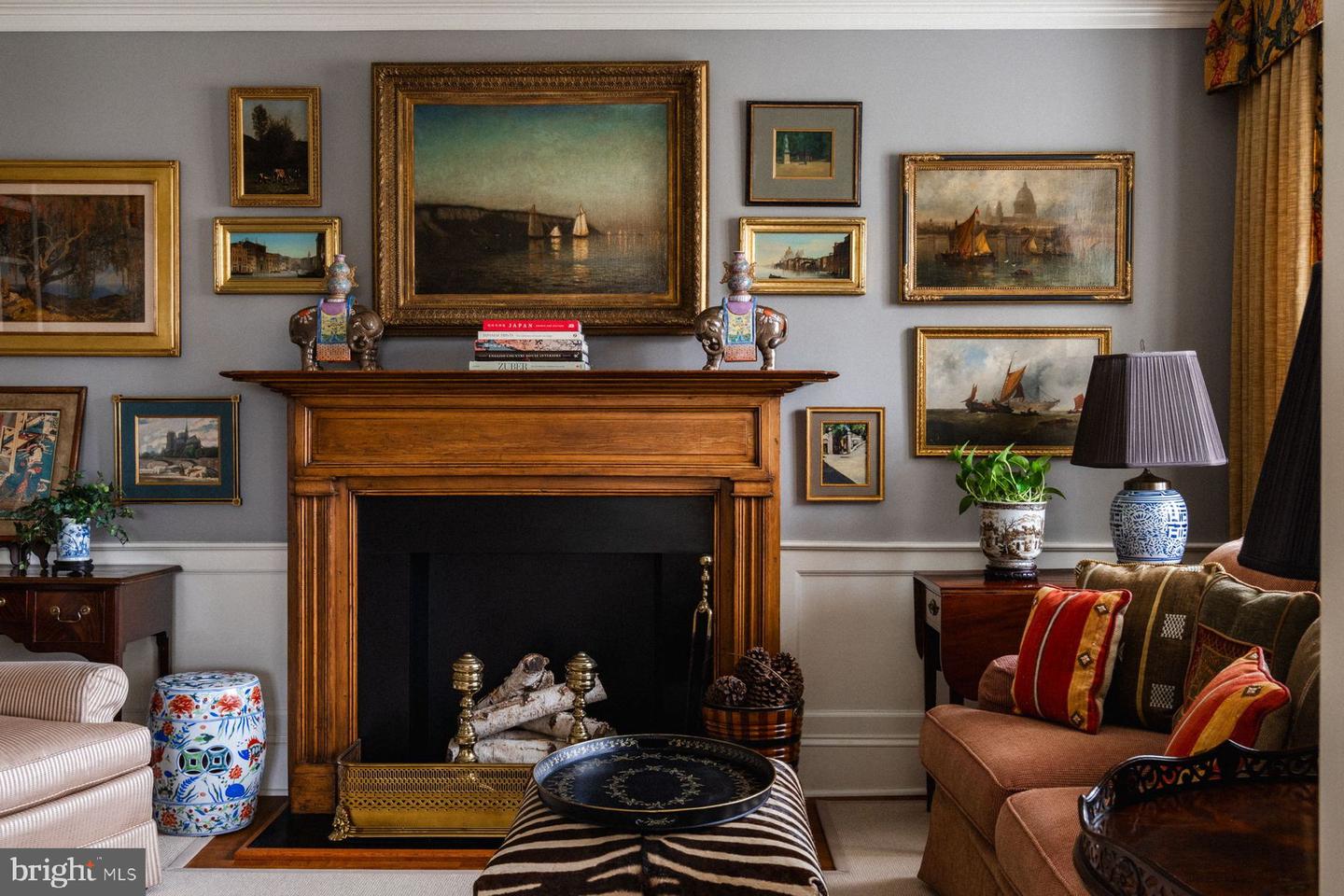 220 W Rittenhouse Sq #12b
