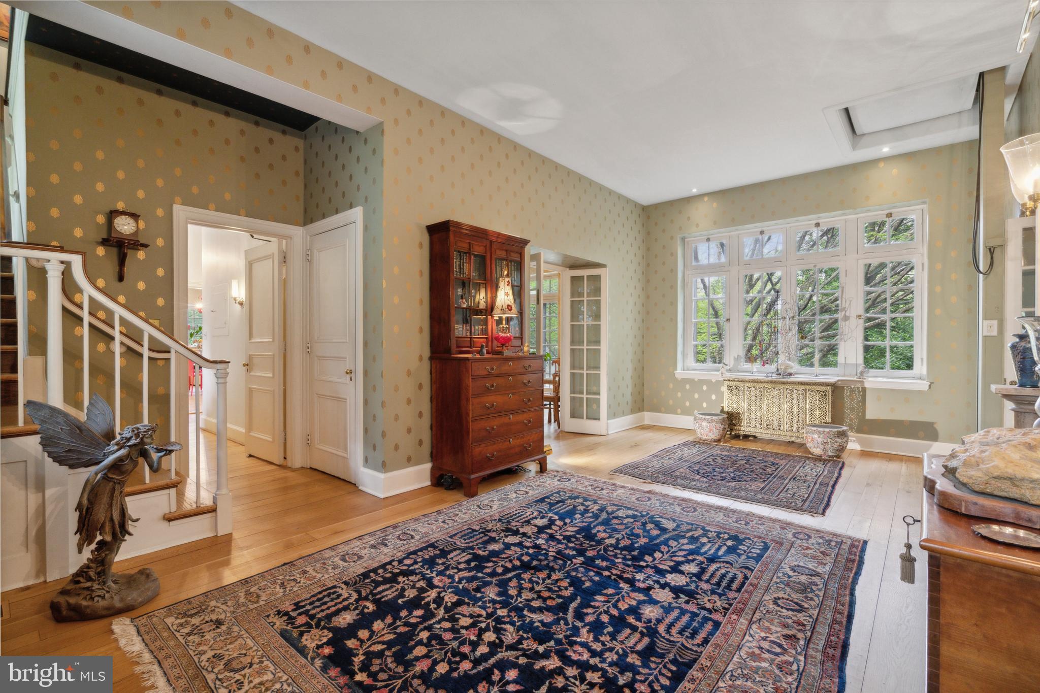 8410 PROSPECT AVENUE