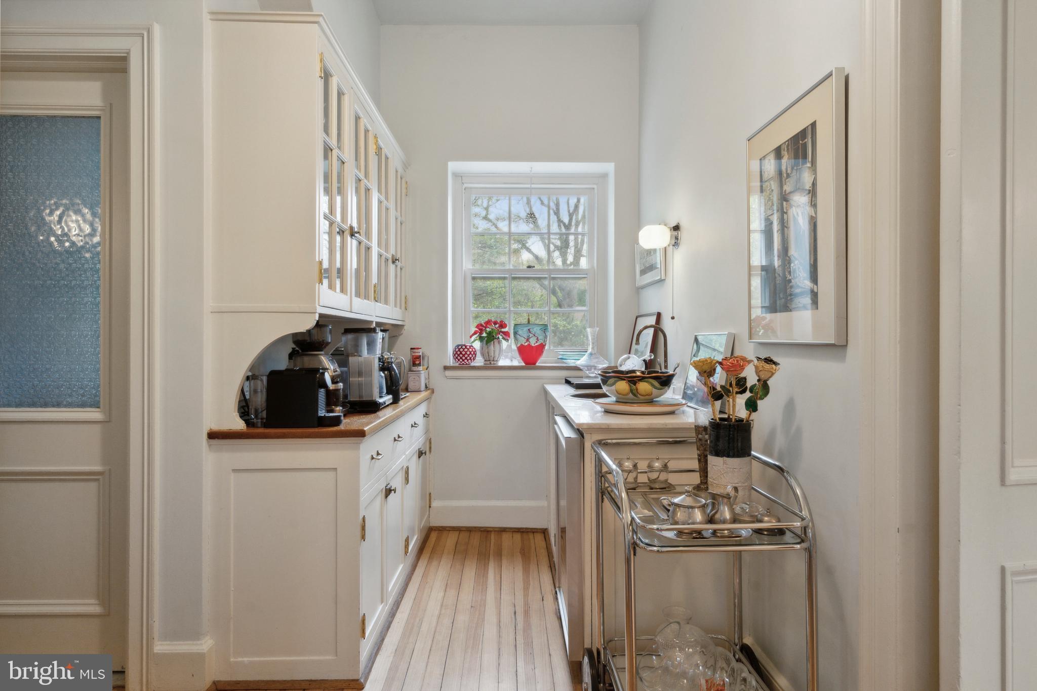 8410 PROSPECT AVENUE