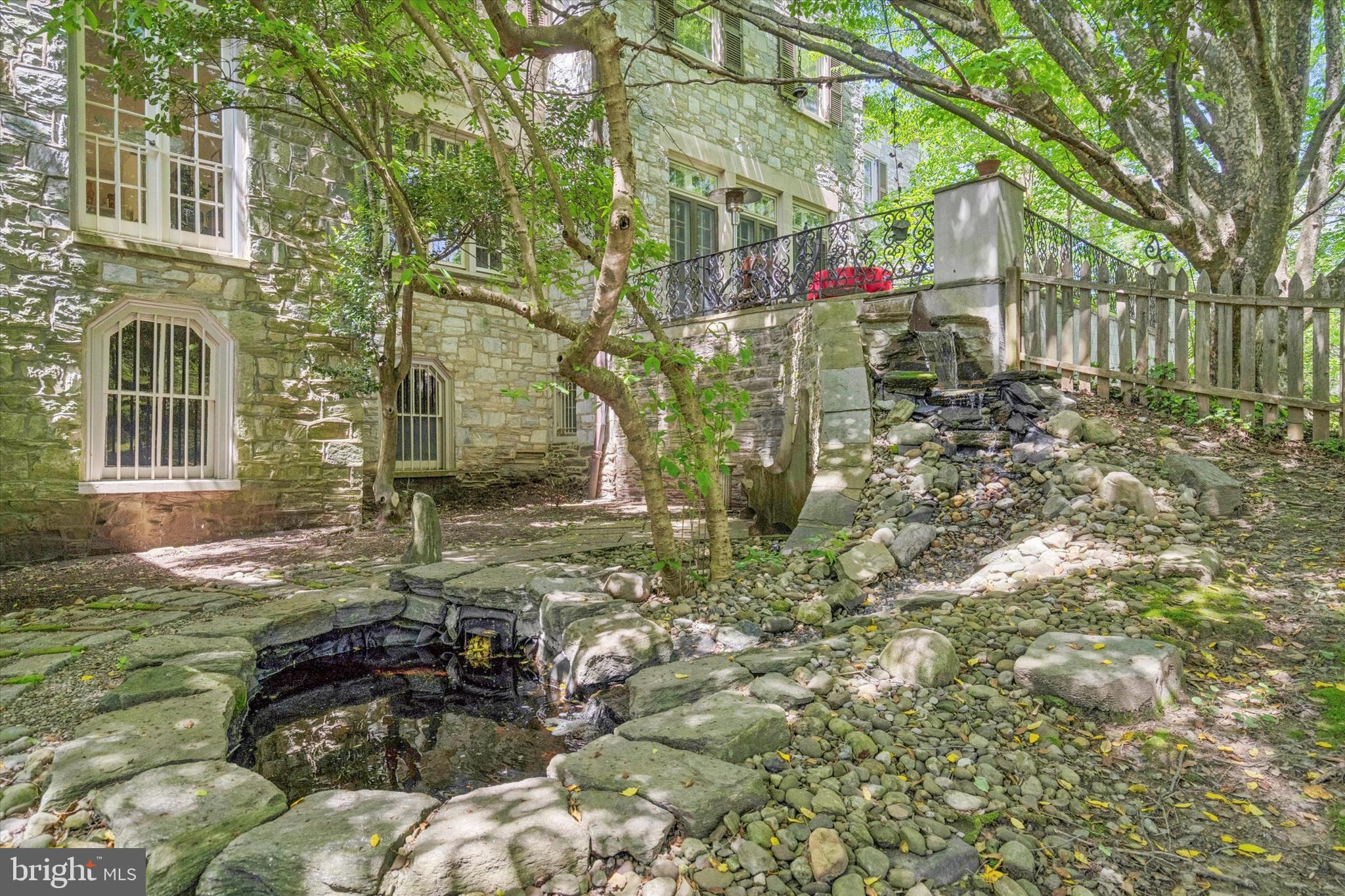 8410 PROSPECT AVENUE