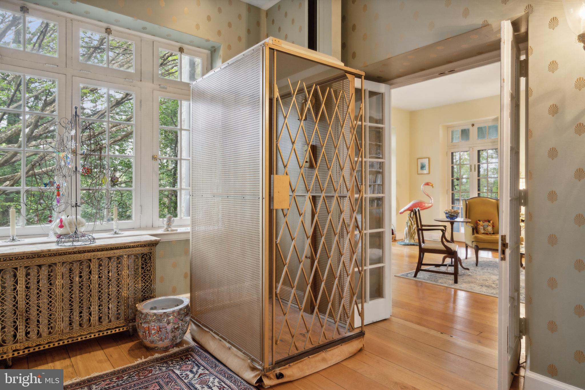 8410 PROSPECT AVENUE