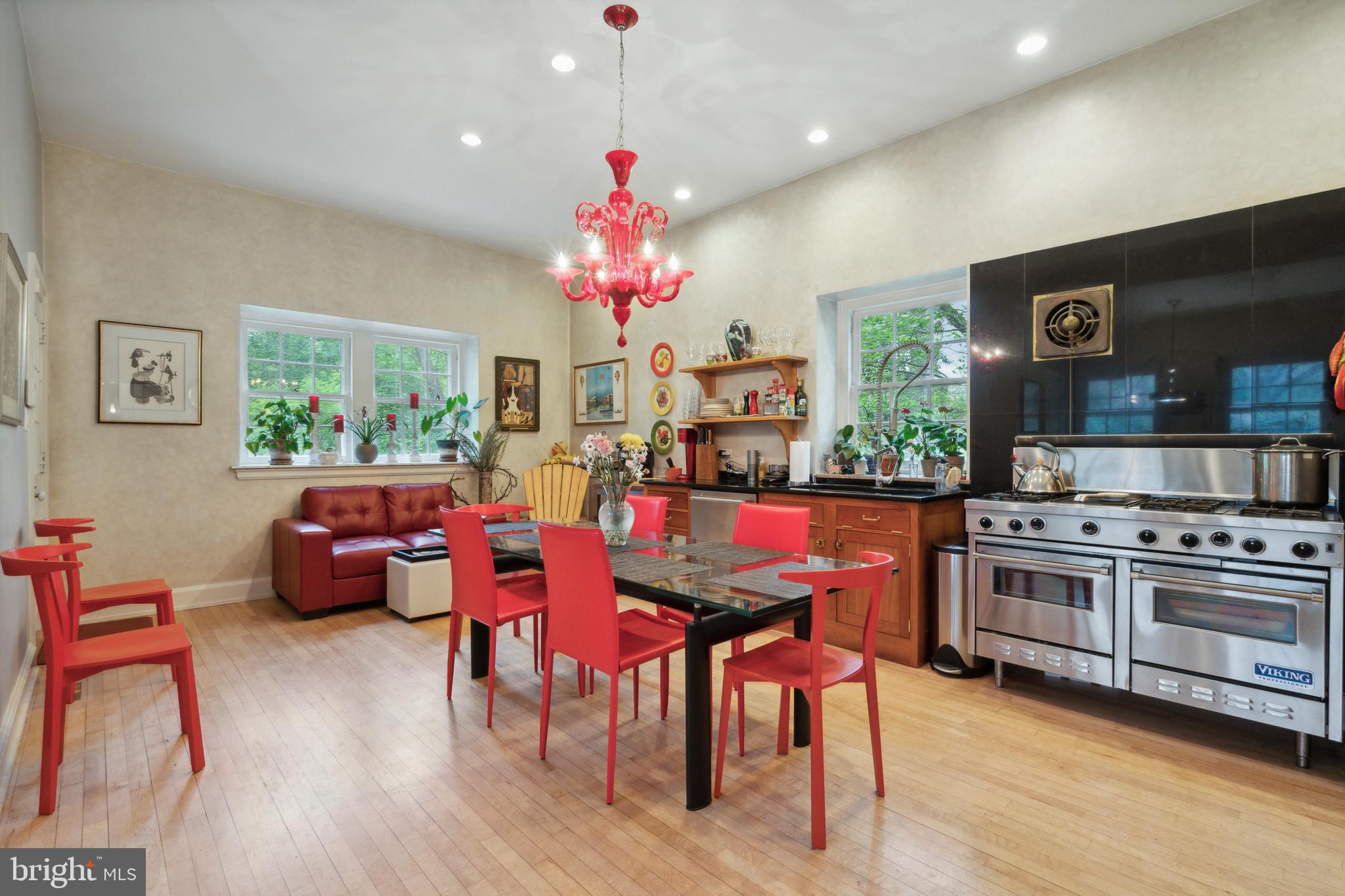 8410 PROSPECT AVENUE