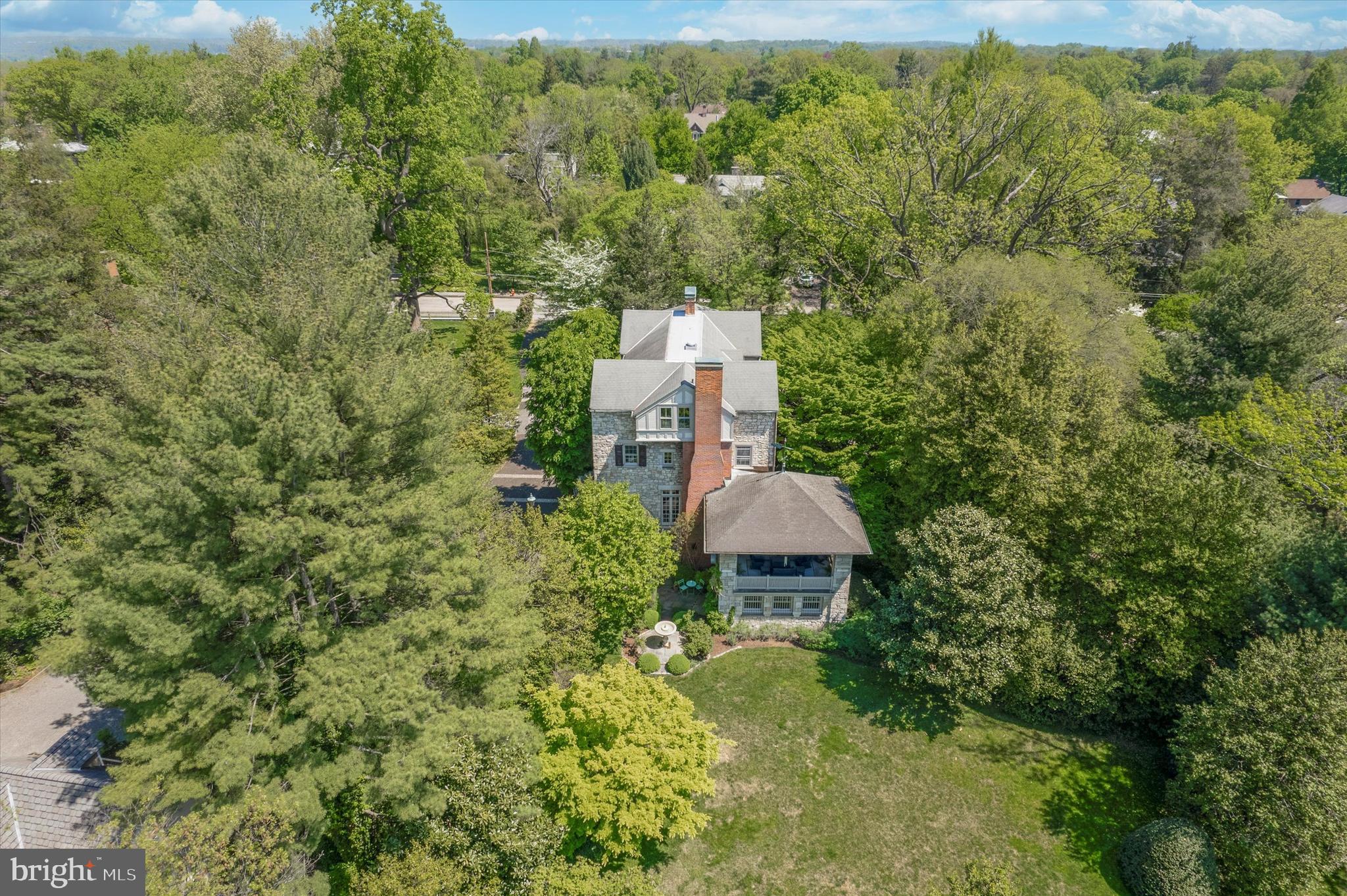 8410 PROSPECT AVENUE