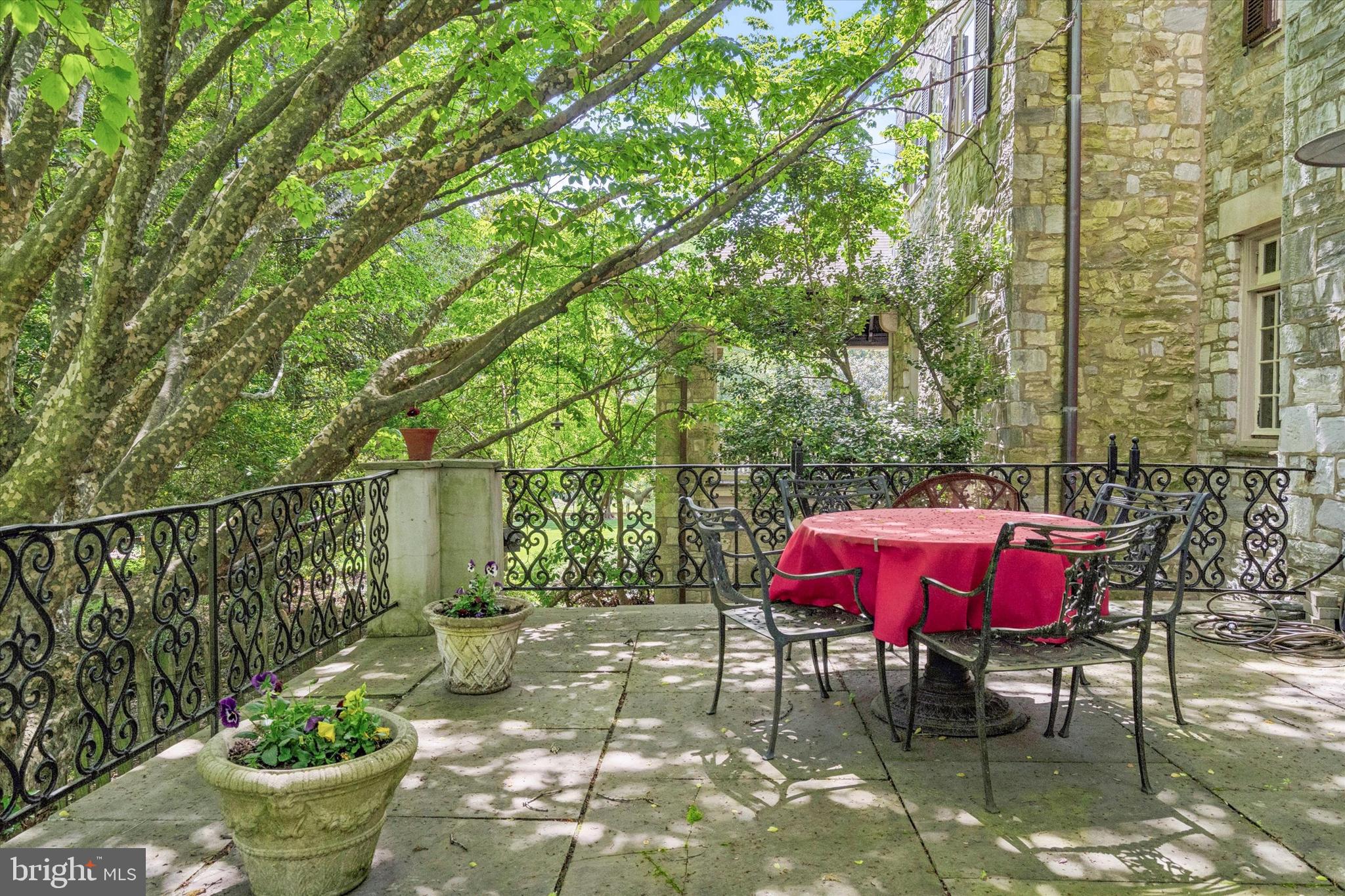 8410 PROSPECT AVENUE