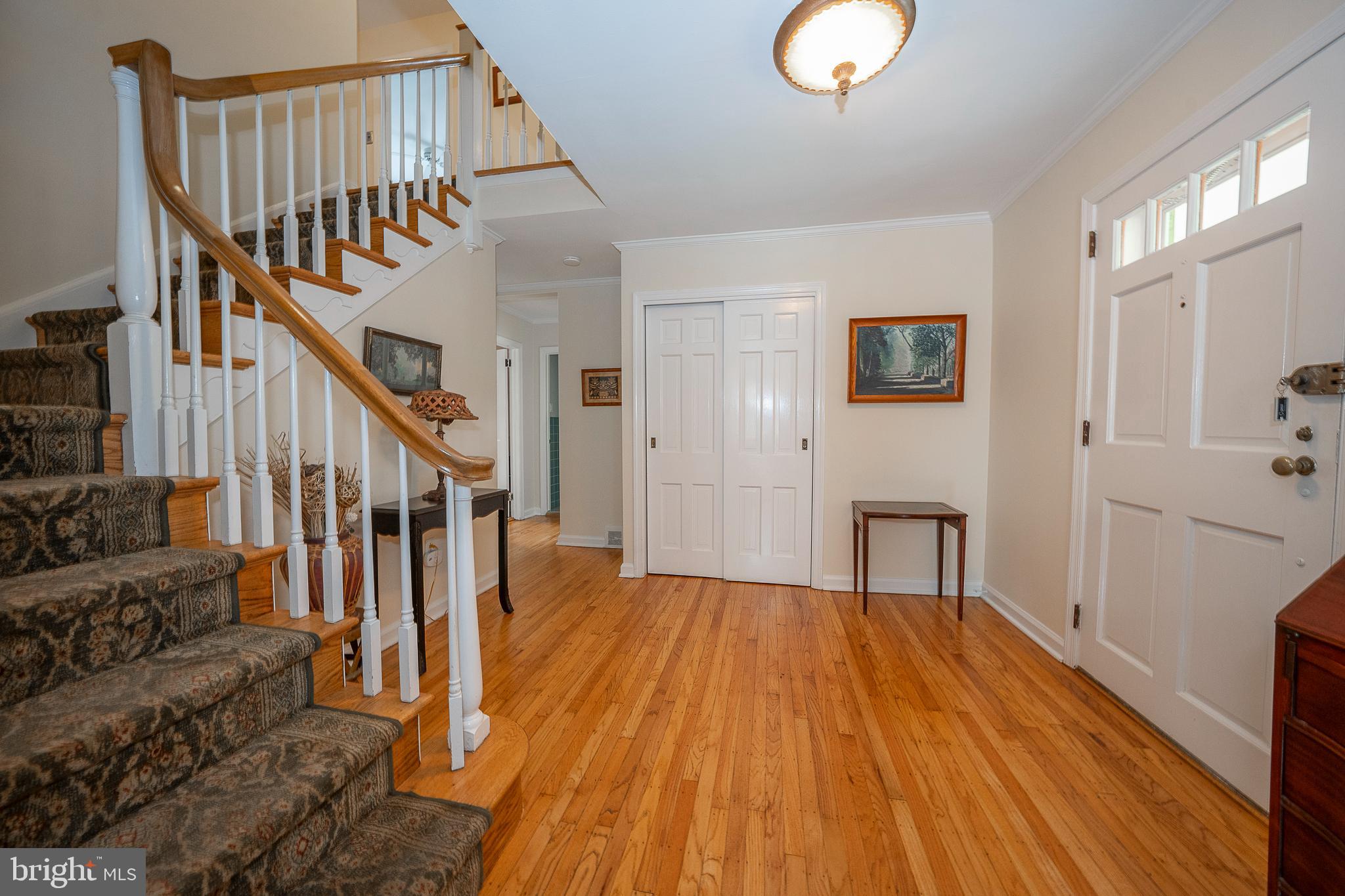 541 W MORELAND AVENUE