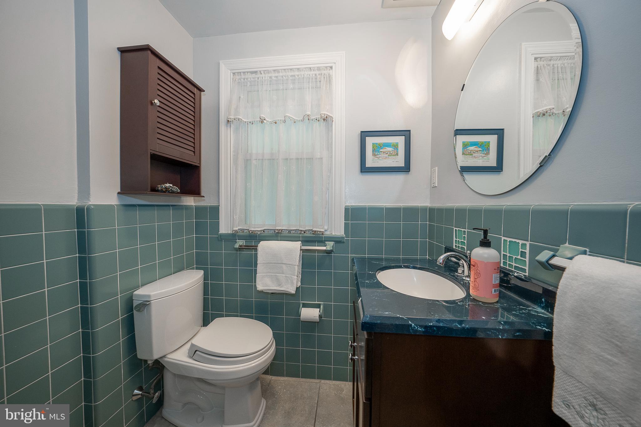 541 W MORELAND AVENUE