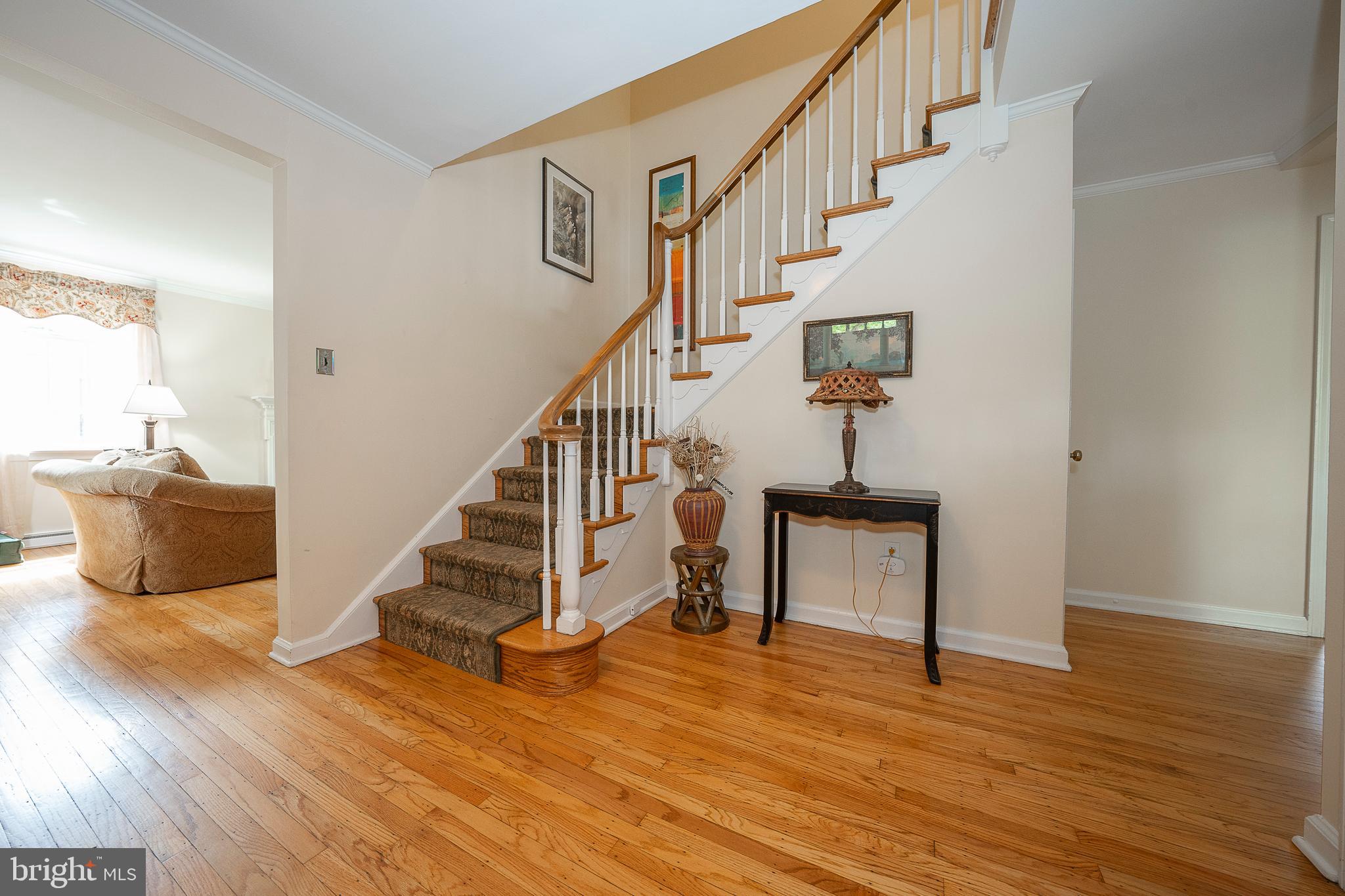 541 W MORELAND AVENUE