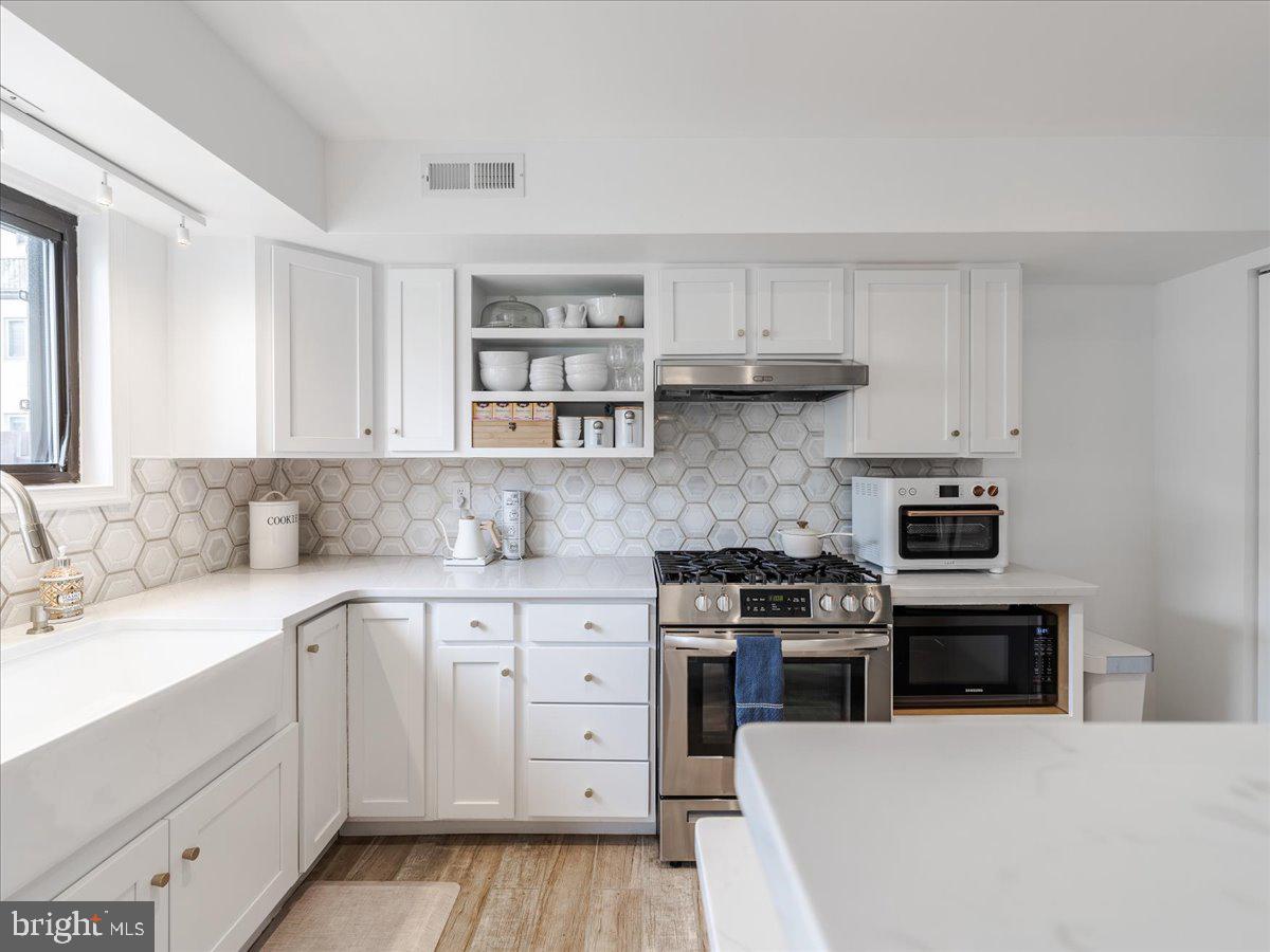 7601 CRITTENDEN STREET G1