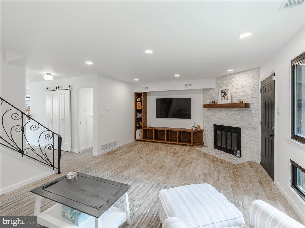 7601 CRITTENDEN STREET G1