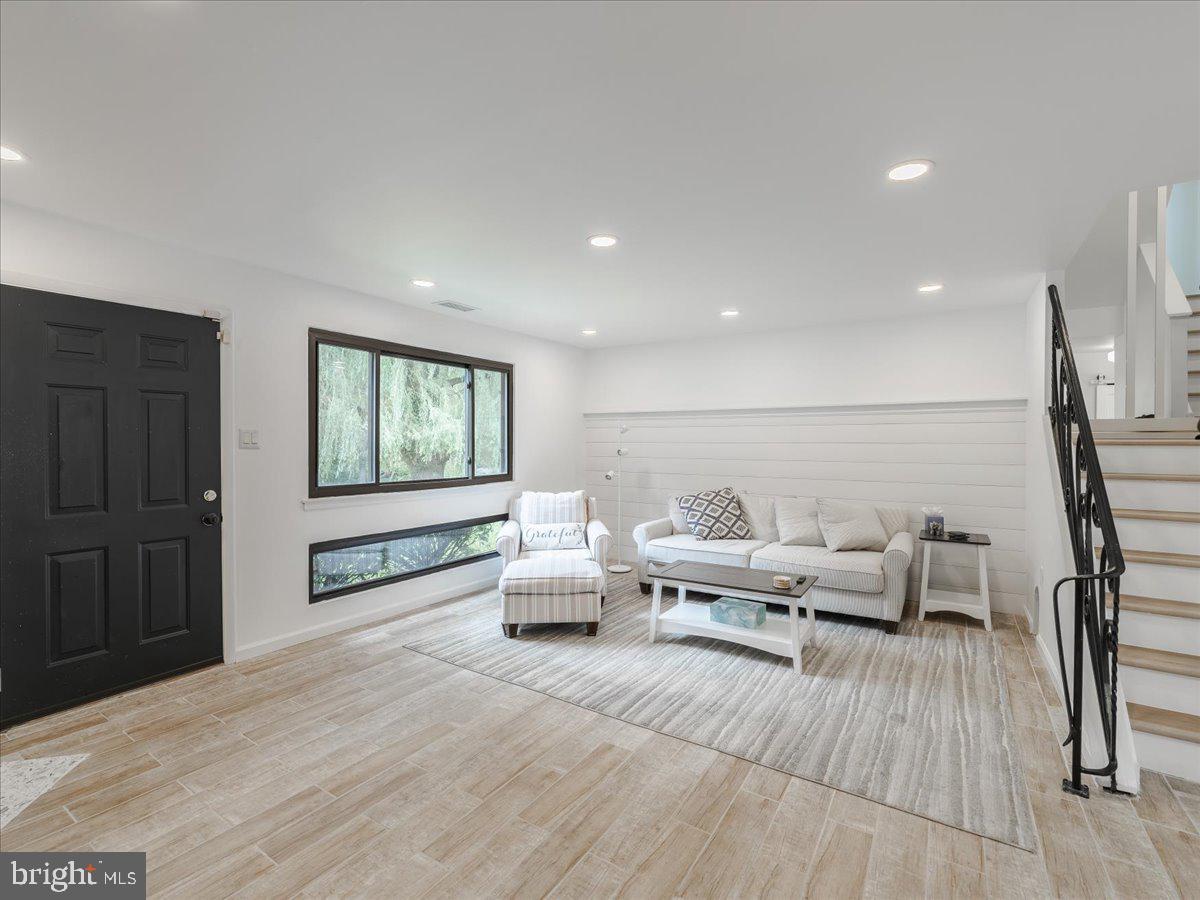 7601 CRITTENDEN STREET G1