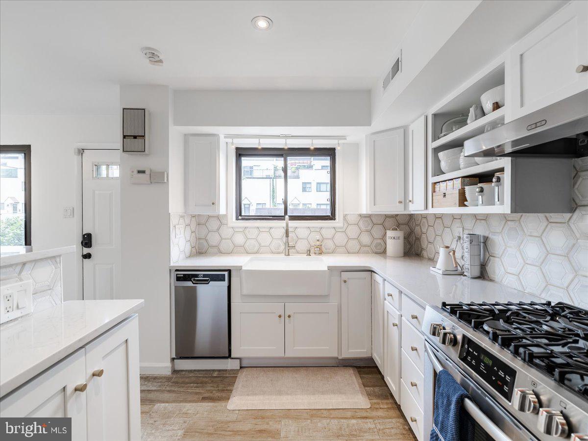 7601 CRITTENDEN STREET G1