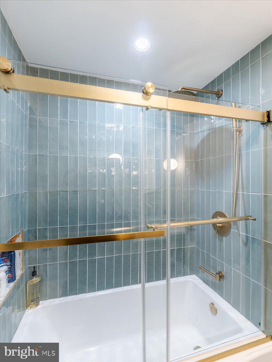 7601 CRITTENDEN STREET G1