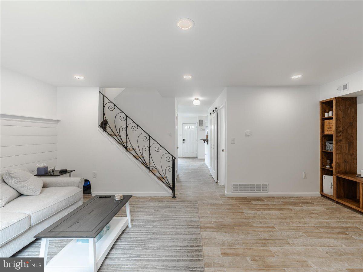 7601 CRITTENDEN STREET G1