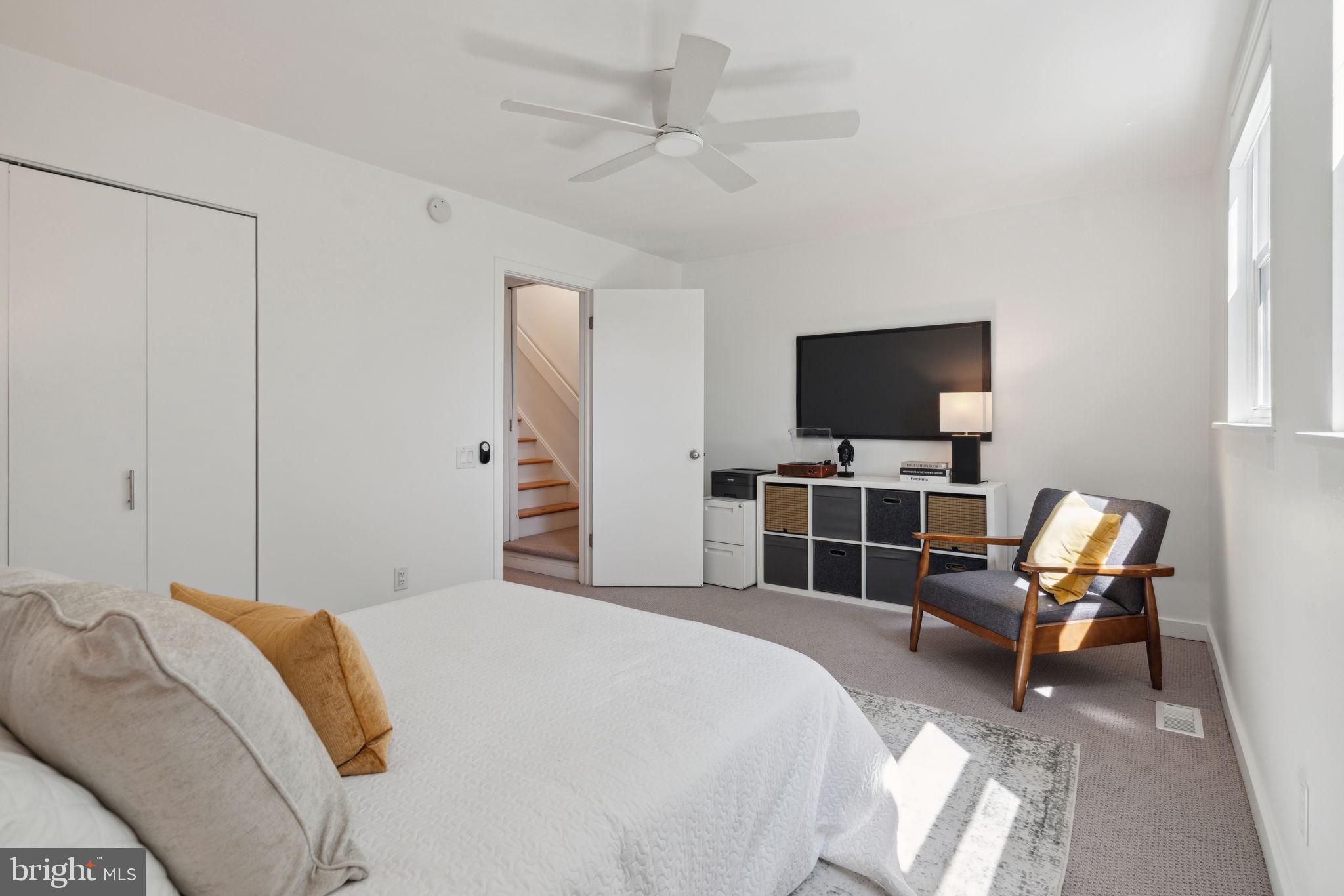 822 N NEWKIRK STREET