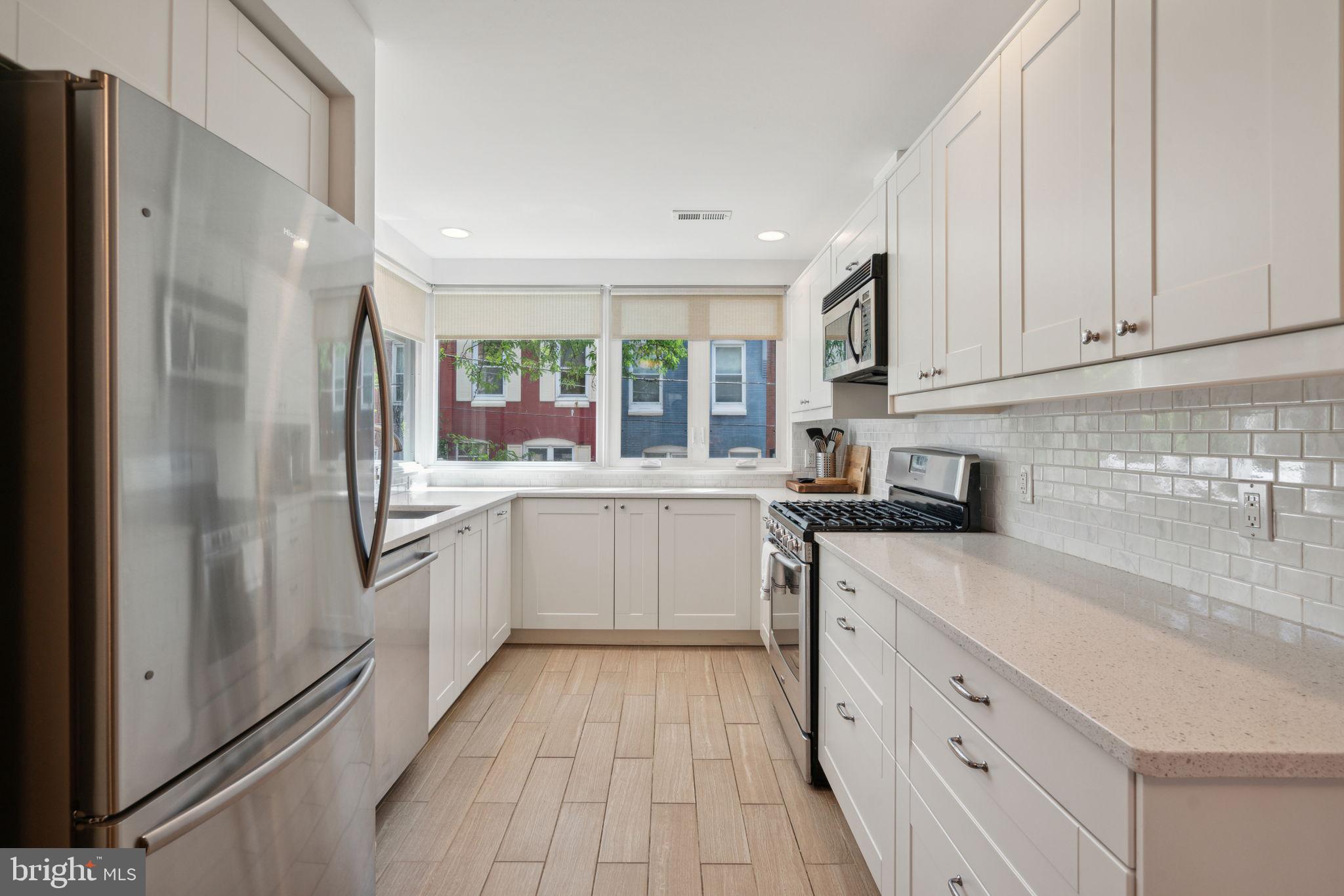 822 N NEWKIRK STREET