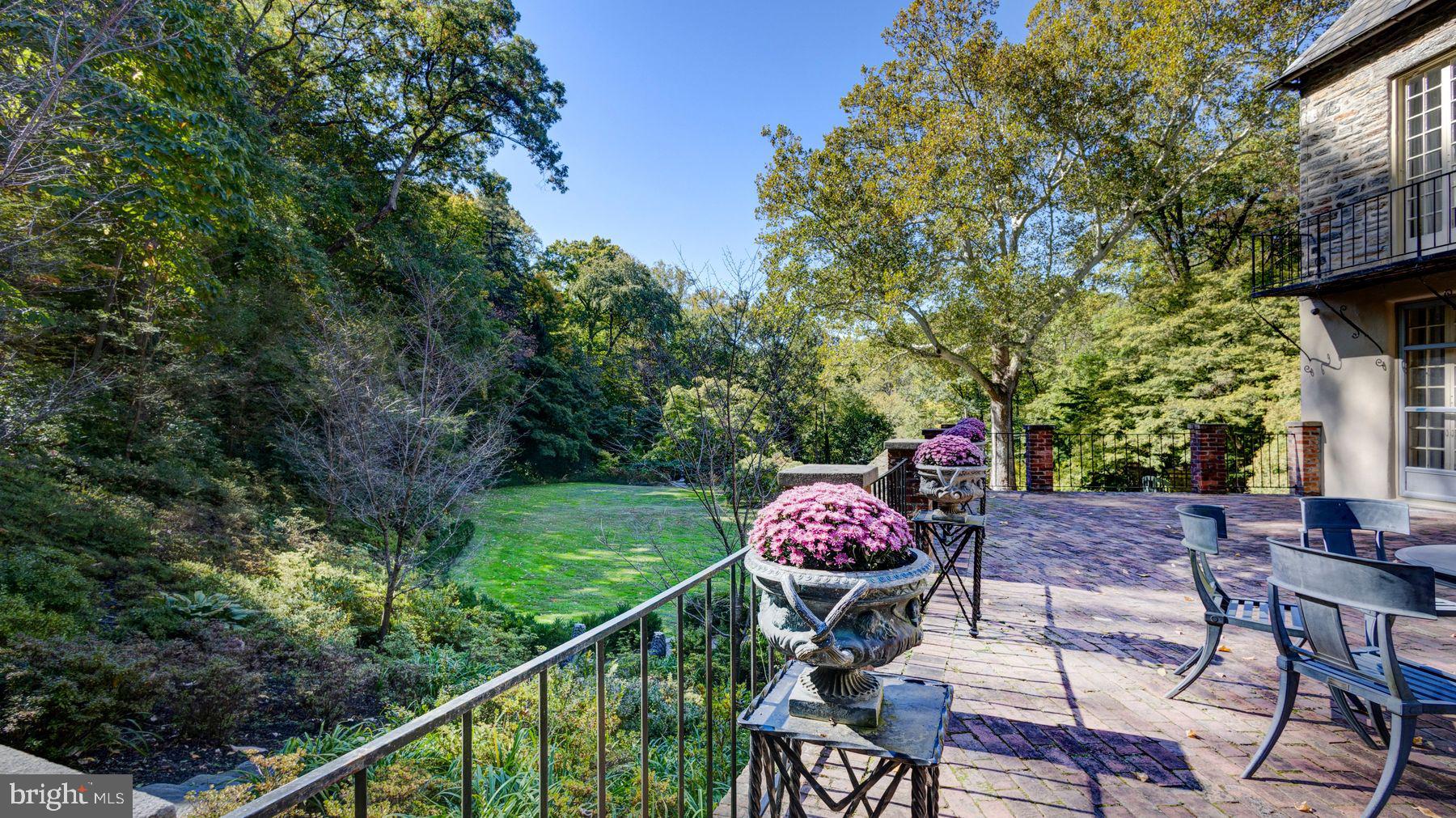 42 W Bells Mill Rd